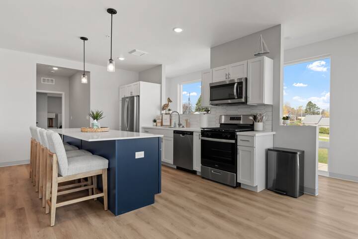 Great River Flats managed Airbnb listing 3