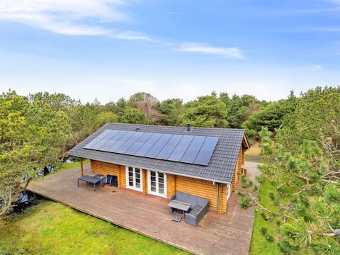 "Luzy" - 1km from the sea by Interhome