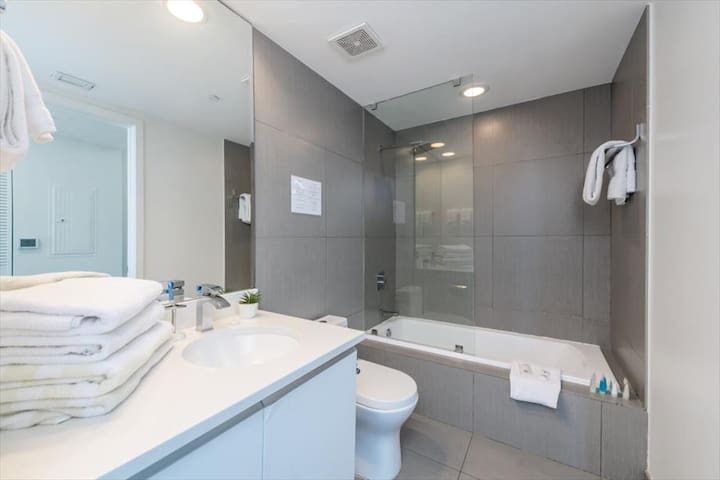 churchillsuites managed Airbnb listing 3