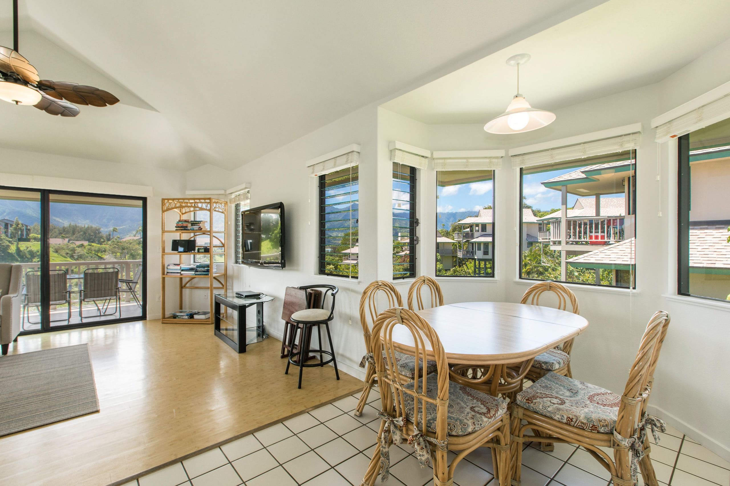 Home in Princeville · ★4.79 · 2 bedrooms · 3 beds · 2.5 baths - Image 8