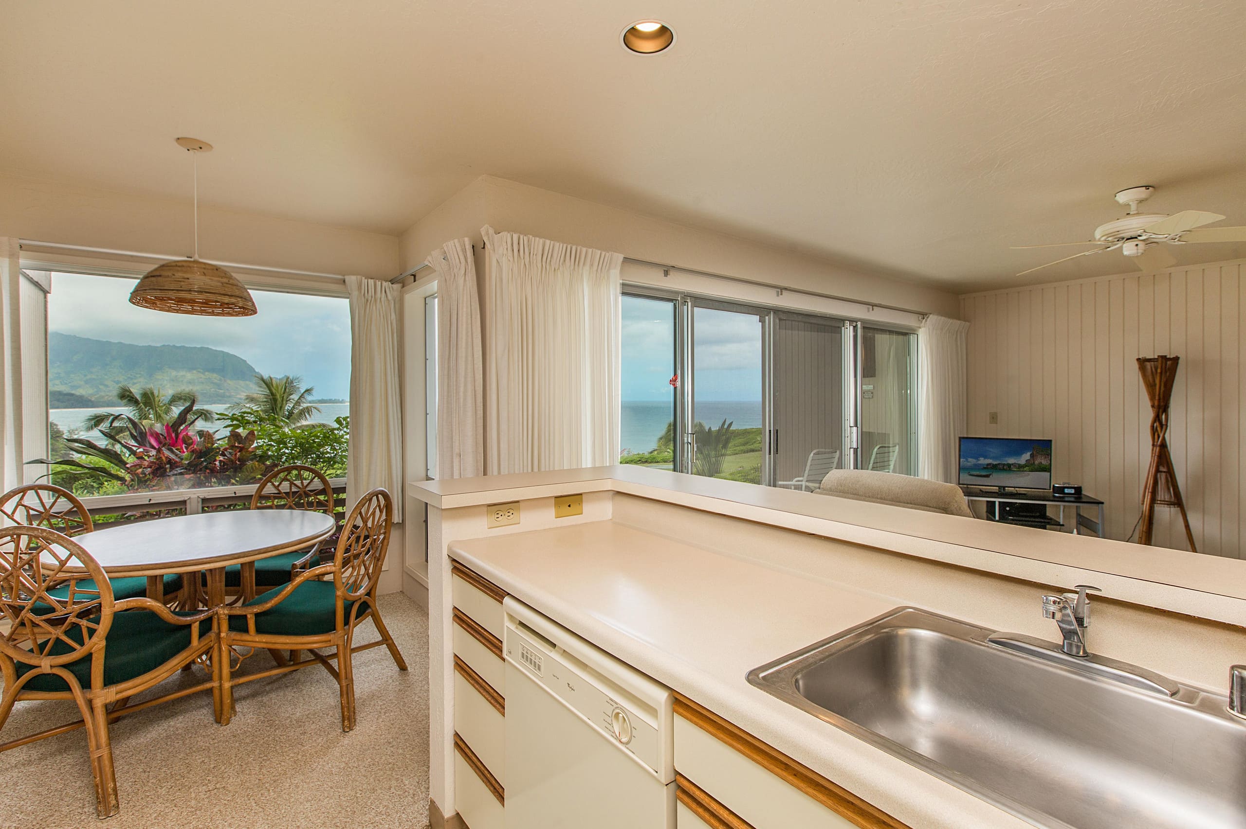 Condo in Princeville · ★4.51 · 1 bedroom · 1 bed · 1 bath - Image 6