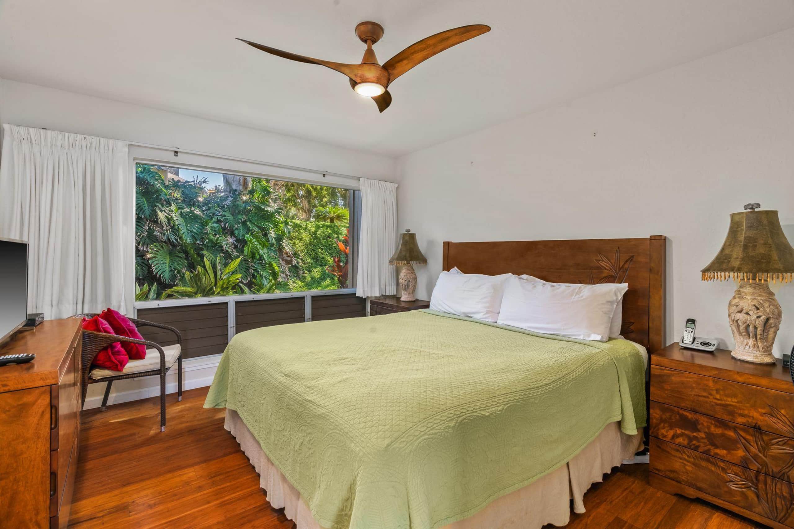 Condo in Princeville · ★4.84 · 2 bedrooms · 2 beds · 2 baths - Image 15