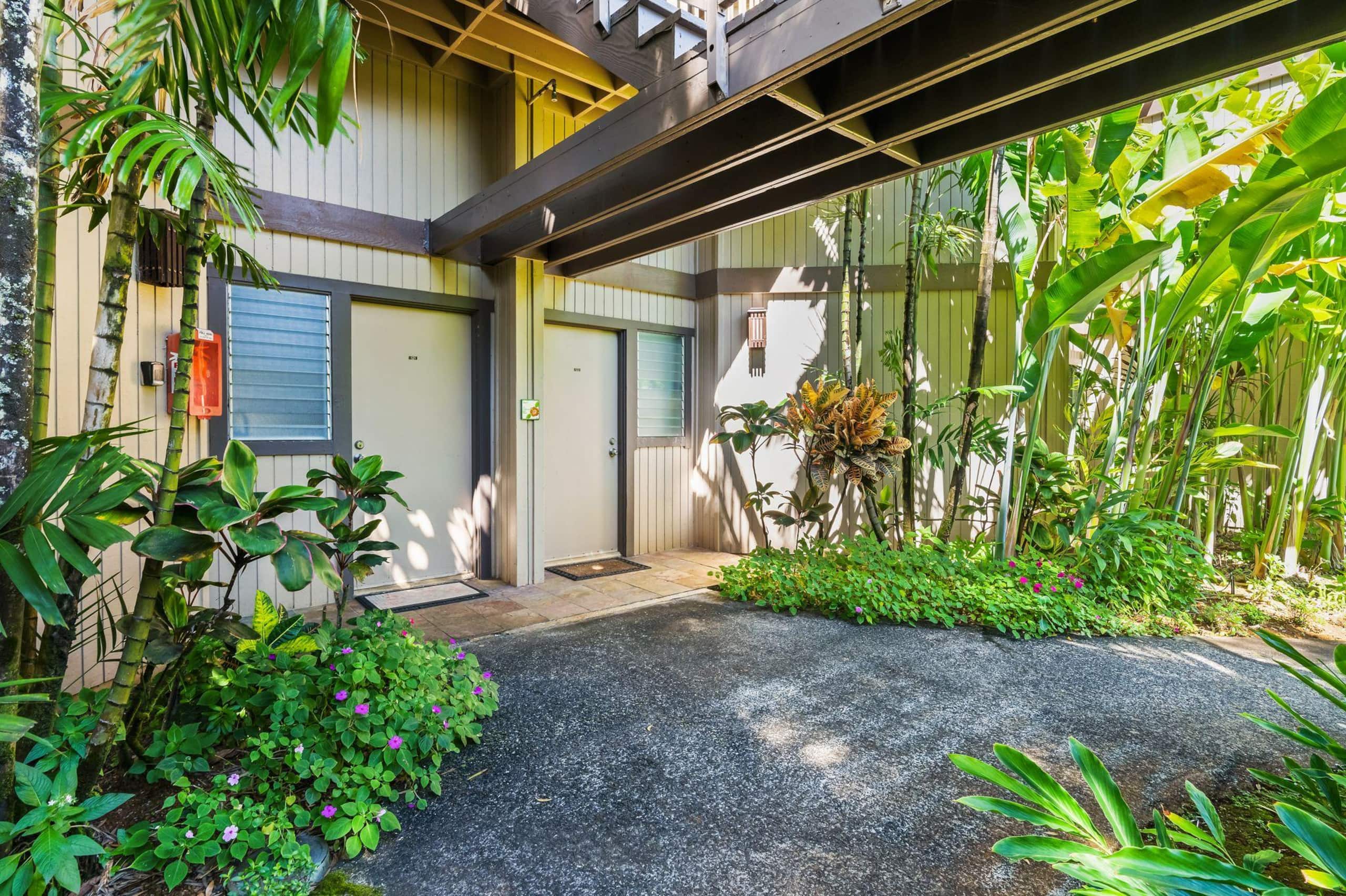 Condo in Princeville · ★4.84 · 2 bedrooms · 2 beds · 2 baths - Image 21
