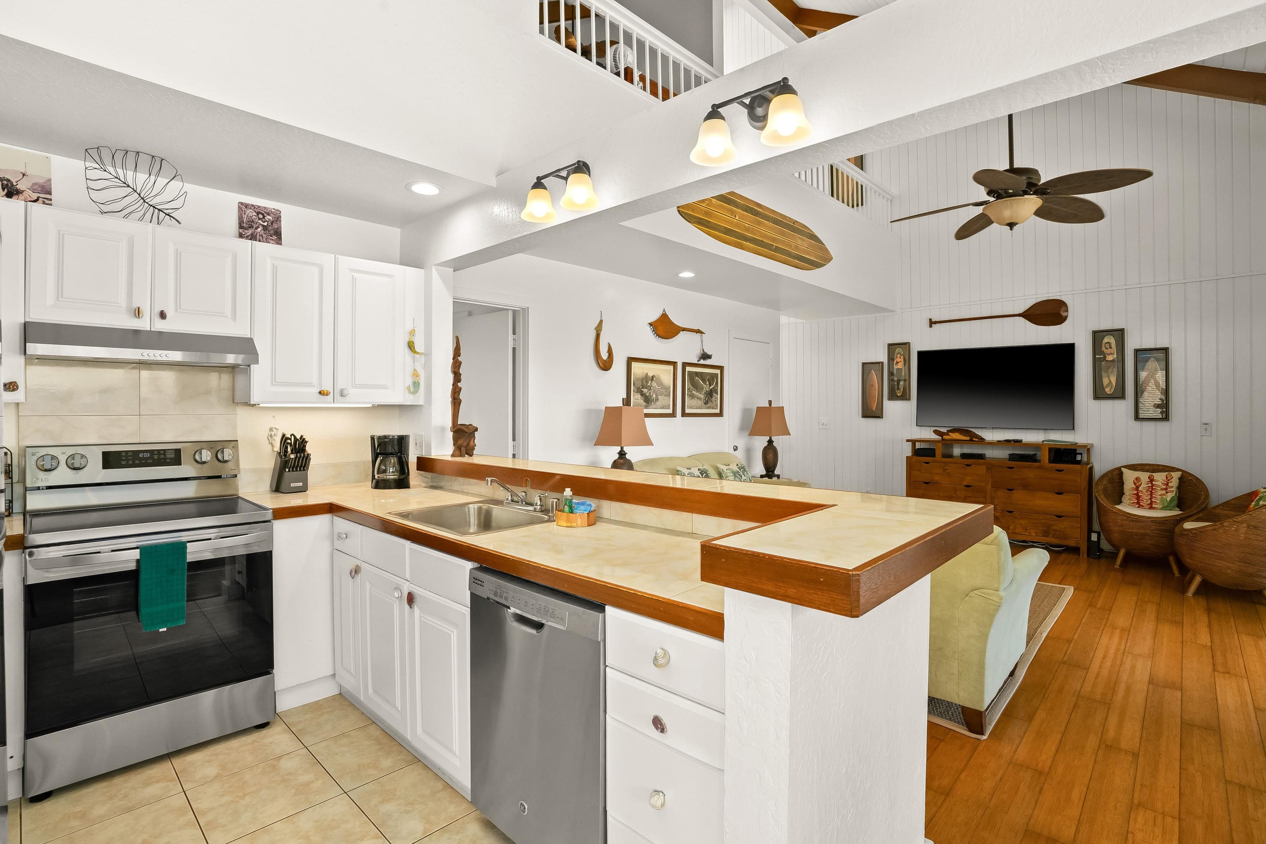 Condo in Princeville · ★4.74 · 2 bedrooms · 2 beds · 2 baths - Image 7