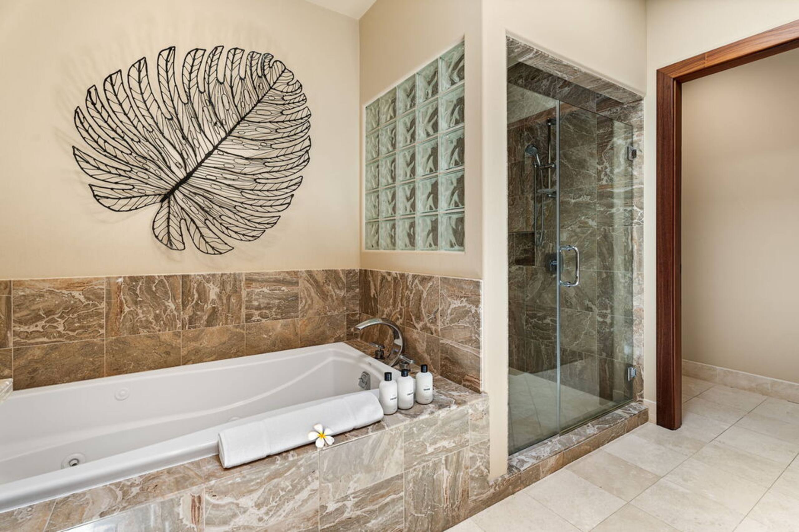 Condo in Puako · ★4.33 · 3 bedrooms · 4 beds · 3.5 baths - Photo 20