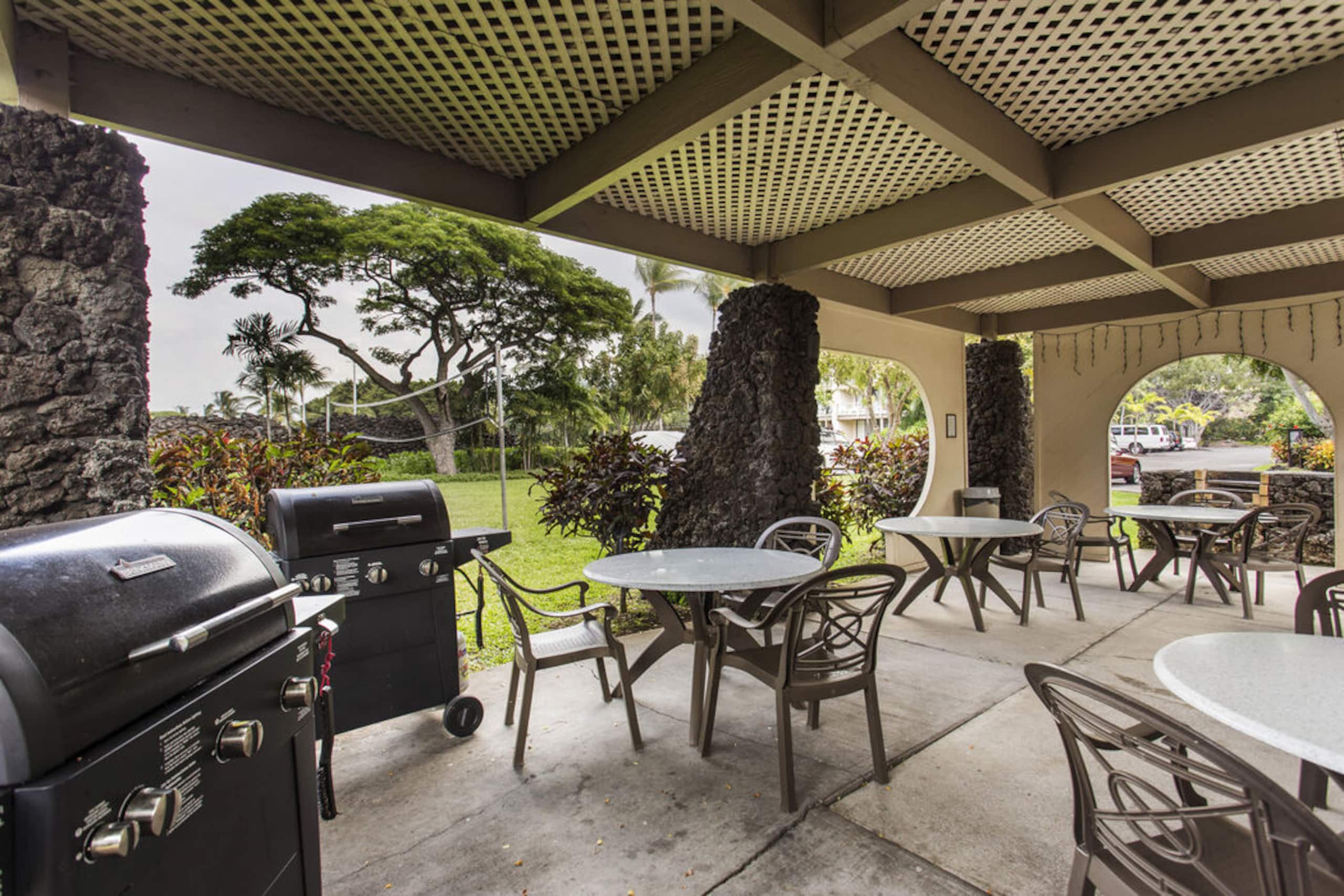 Condo in Kailua-Kona · ★4.88 · 2 bedrooms · 2 beds · 2 baths - Image 26