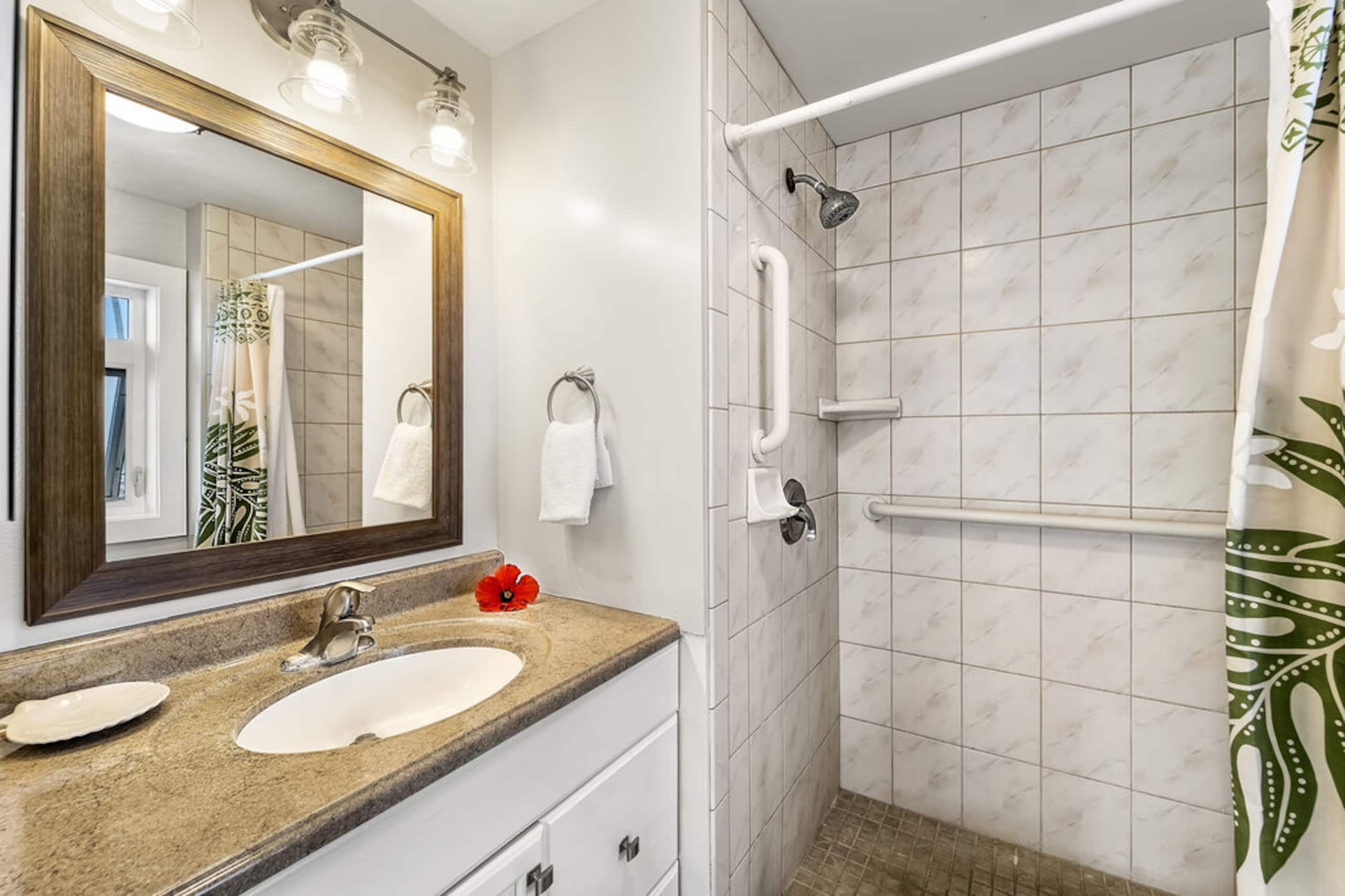 Condo in Kailua-Kona · ★4.81 · 2 bedrooms · 4 beds · 2.5 baths - Image 14