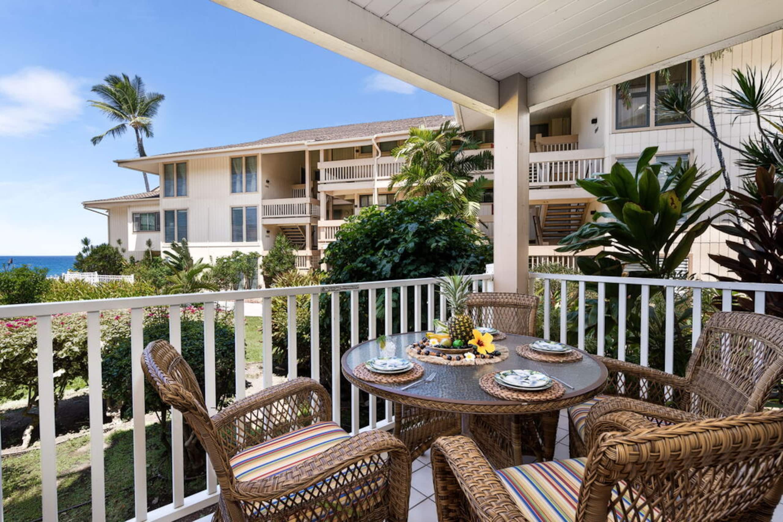 Condo in Kailua-Kona · ★4.88 · 1 bedroom · 2 beds · 1 private bath - Image 8