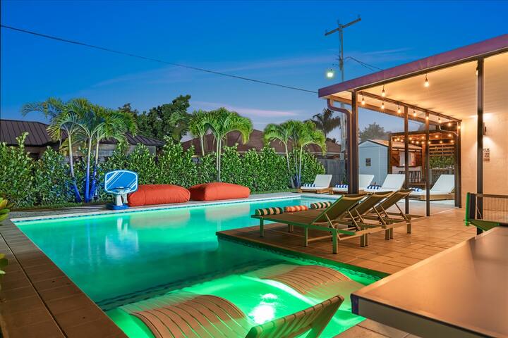 Heated Pool + Pergola + Bar | DT 5 mins | 1000Mbps gallery image 3