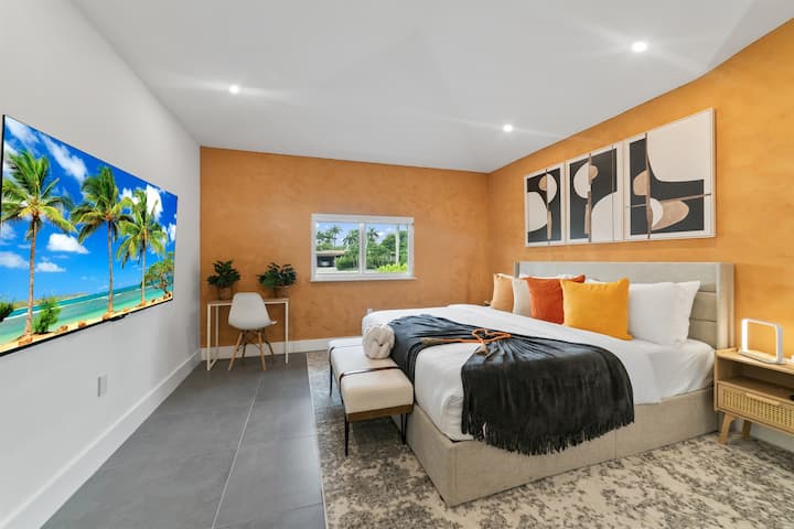 [Spálňa 2] Manželská posteľ a inteligentná TV