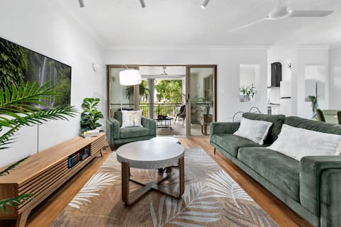 Popular Airbnb listing: The Nest @Lakes Resort Pools, Balcony & Work Space in Cairns North