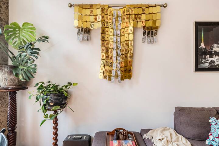 Eclectic Warehouse In Historic CBD Dovers Building gallery image 2