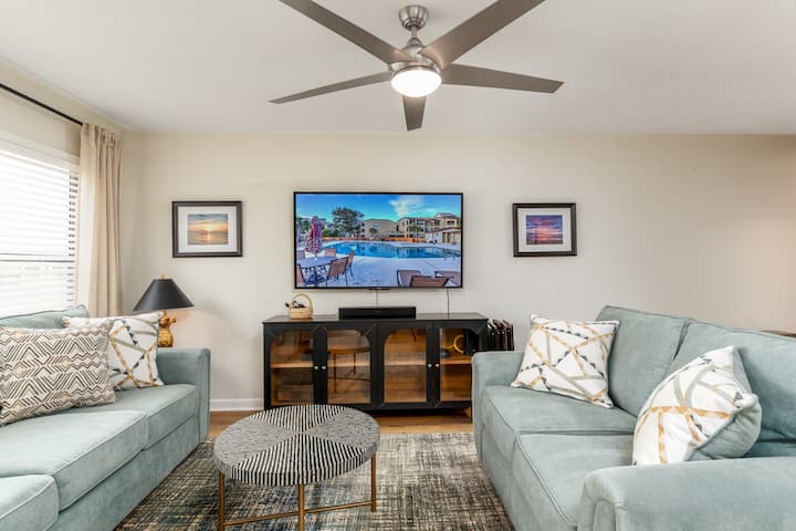 Completely Redone, Indoor Pool And Hot Tub - Myrtle Beach, SC