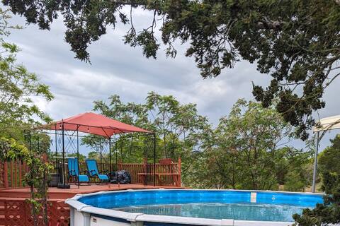 3 Secluded Homes on 15 Acres with Pool, Hot Tub.