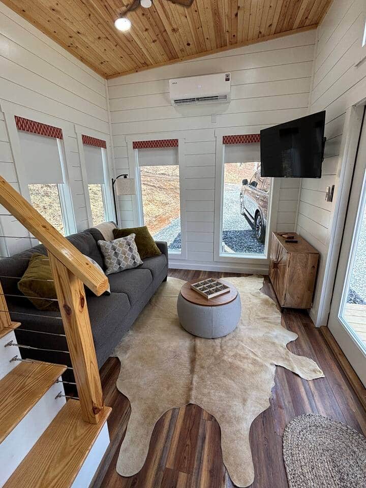 Blue Ridge Retreat Tiny Home - West Jefferson, NC