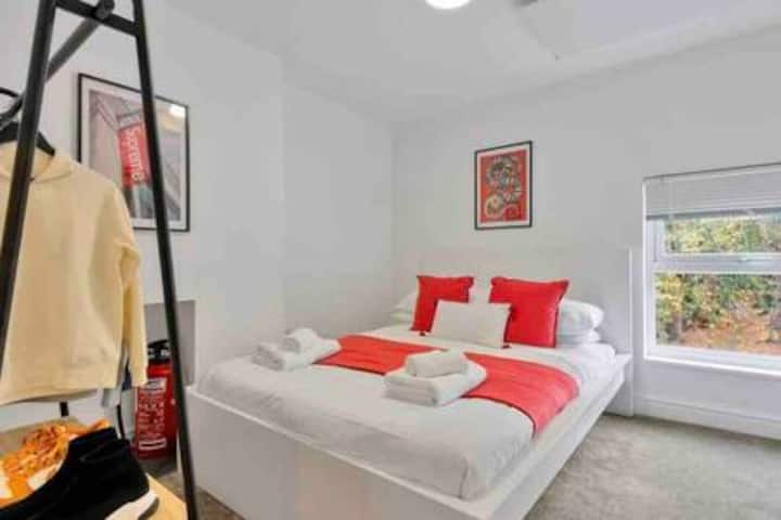 2562ed06 65d1 4b51 af0c 501cfeec34e1