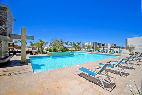 Relaxing Gated Retreat, Pool & Near Malecón
