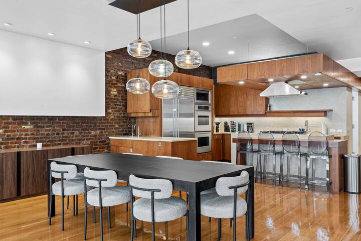 Rialto VI by RoveTravel|3BR Expansive Mega Loft gallery image 3