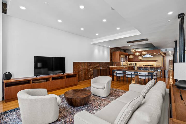 Rialto VI by RoveTravel|3BR Expansive Mega Loft gallery image 2