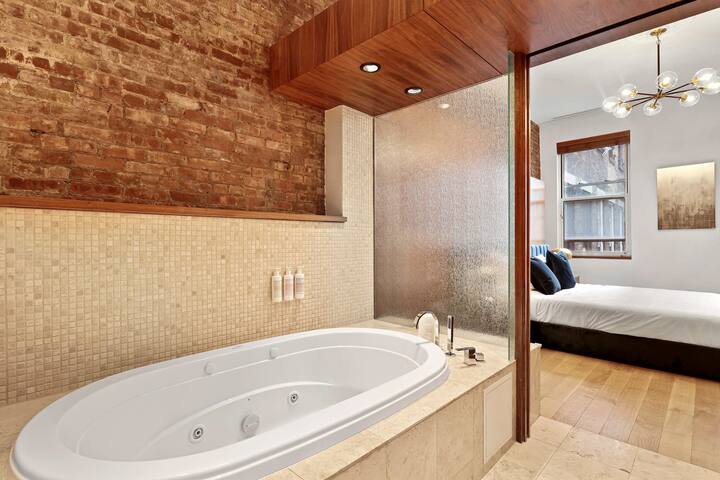 Rialto V by Rove Travel | Union Square 3BR Loft gallery image 4