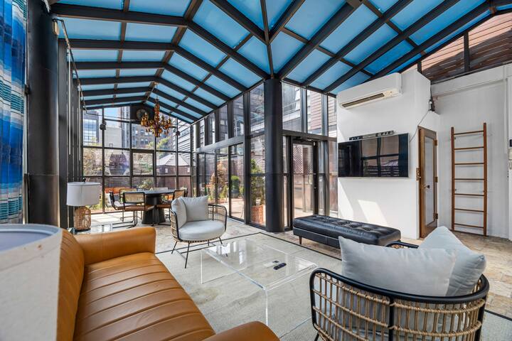 Rialto PH by Rove Travel | Penthouse Loft w/ Roof gallery image 4