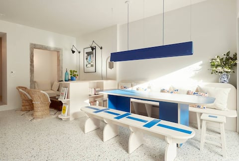 Top Airbnb: Duplex - 11 adults + 1 kid in Lisbon