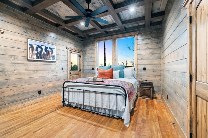 Manželská posteľ č.2 na prízemí