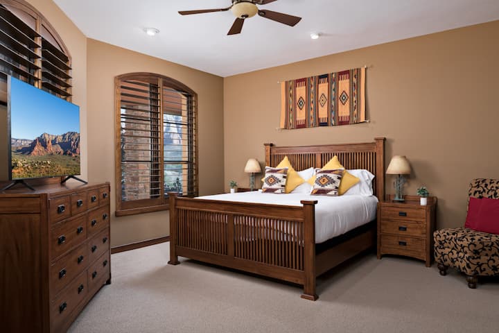 Phoenix Photo Pro-841 Palisades Dr N_049
