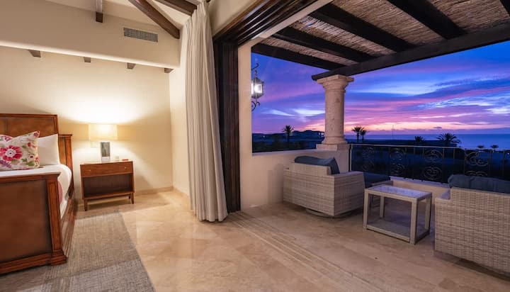 Näkymä parvekkeelta makuuhuoneeseen