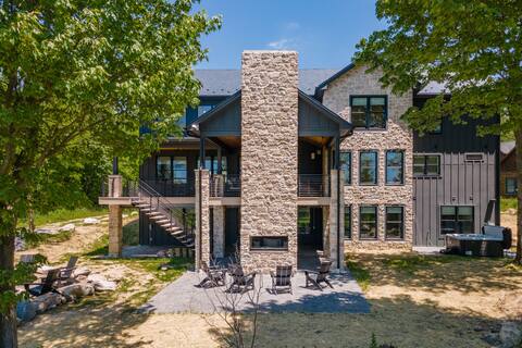 7BR | Ski In/Ski Out | Hot Tub [hevnon7]