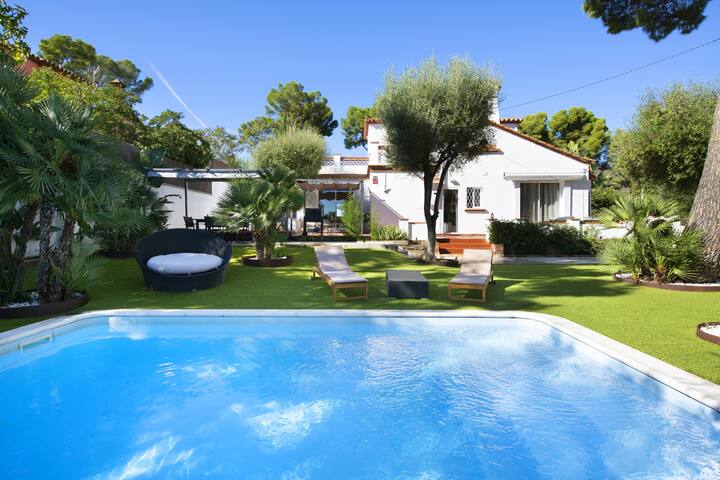 Laura Y Barbara managed Airbnb listing 1