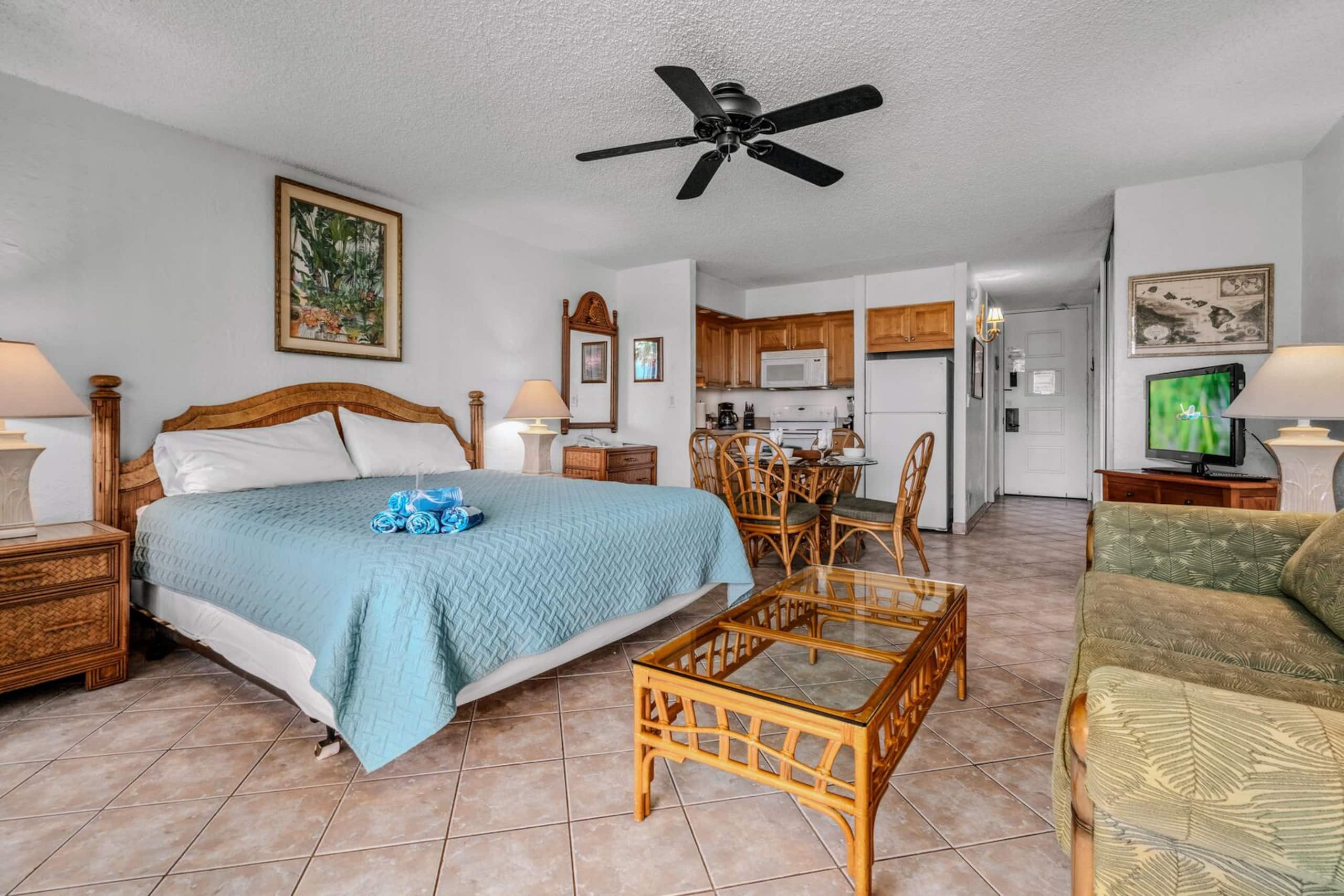 Condo in Lahaina · ★4.43 · 1 bedroom · 2 beds · 1 bath - Image 14