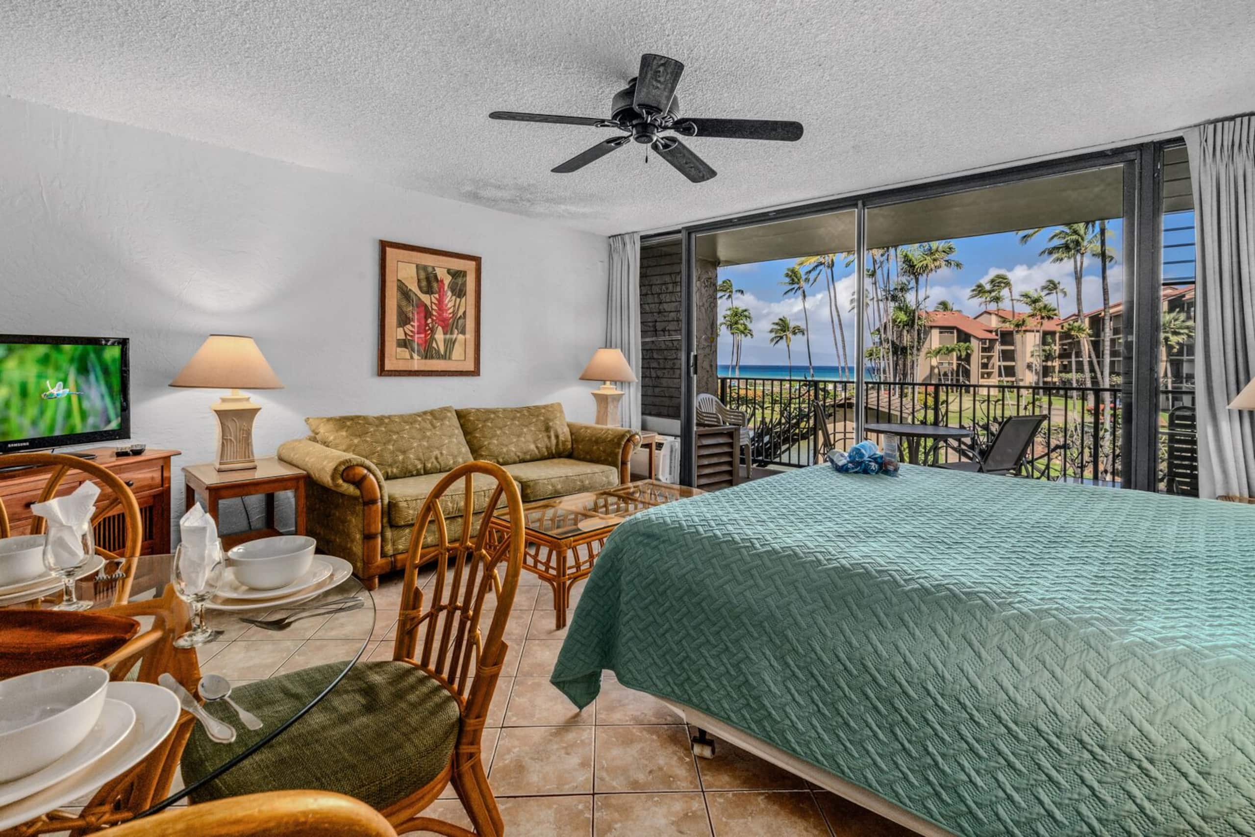 Condo in Lahaina · ★4.43 · 1 bedroom · 2 beds · 1 bath - Image 9