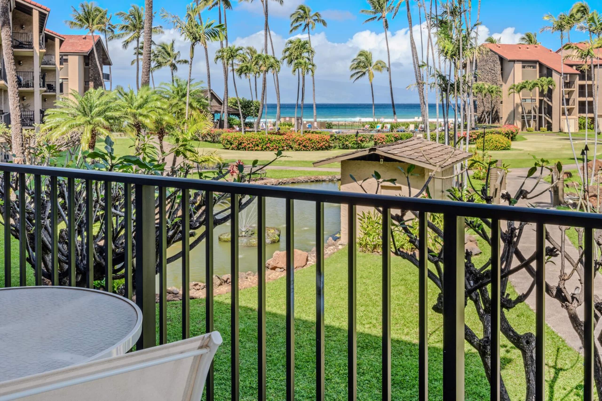 Condo in Lahaina · ★4.43 · 1 bedroom · 2 beds · 1 bath - Image 13