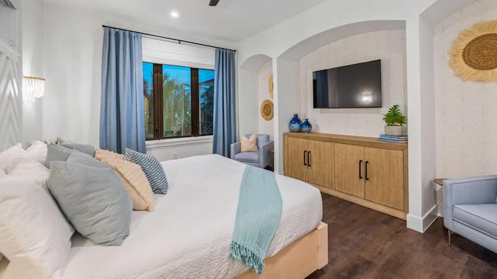 Máistir Seomra Leapa En - Suite Máistir Seomra Folctha - Tobán Mór Soaking - Siúlóid i gCith - Vanity Dual