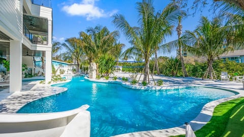 Lagoon Pool/Slide/Spa - Beach Volleyball/Ping Pong