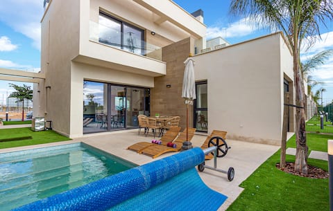 3 bedroom amazing home in Torre Pacheco