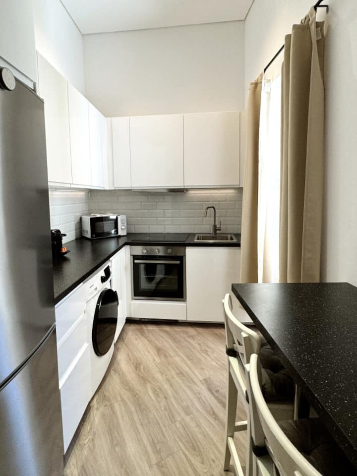 Deluxe City Centre Studio Apt - Gibraltar