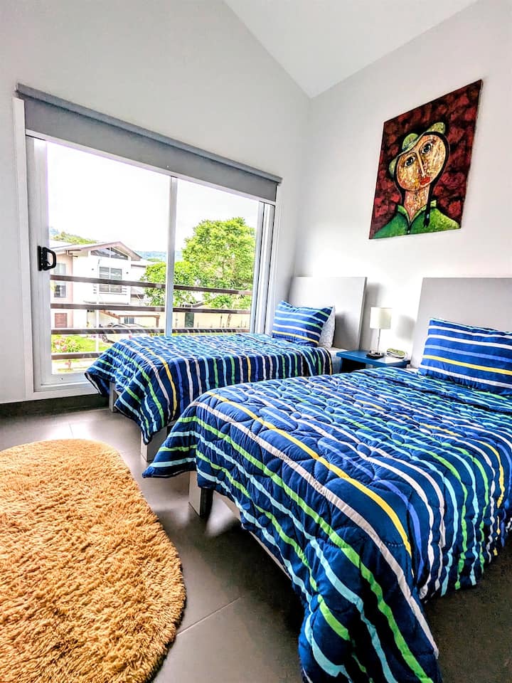 2. spavaća soba za goste s 2 odvojena kreveta