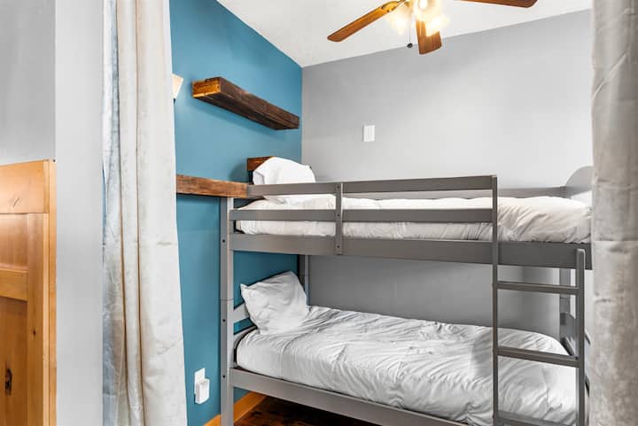 Chambre avec lits superposés