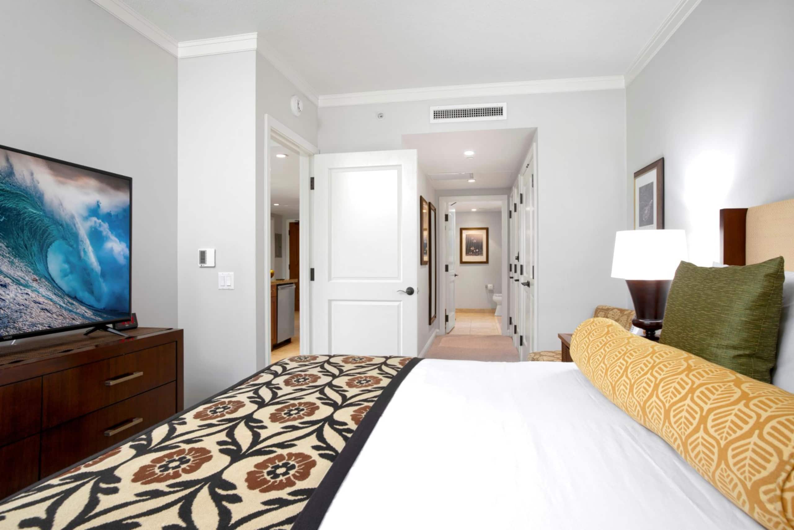 Condo in Lahaina · ★4.67 · 2 bedrooms · 3 beds · 2 baths - Image 22