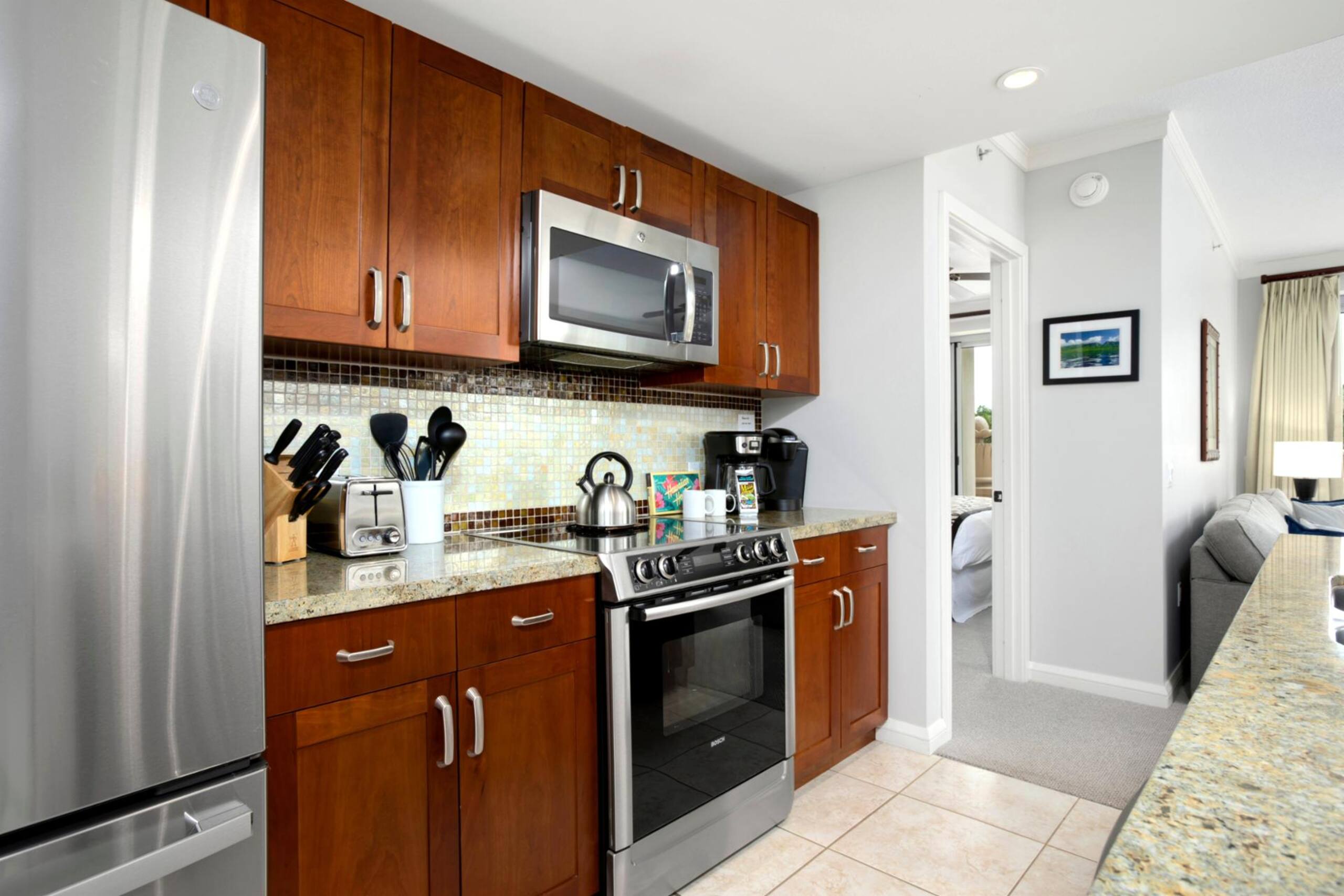 Condo in Lahaina · ★4.67 · 2 bedrooms · 3 beds · 2 baths - Image 15