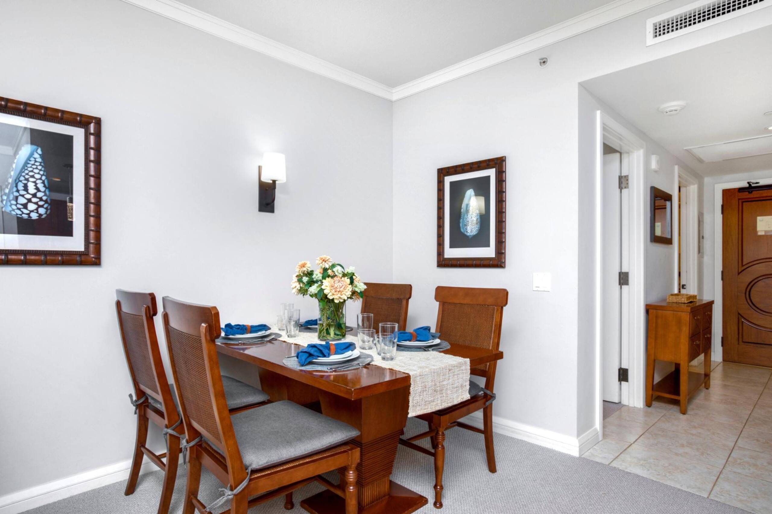 Condo in Lahaina · ★4.67 · 2 bedrooms · 3 beds · 2 baths - Image 11