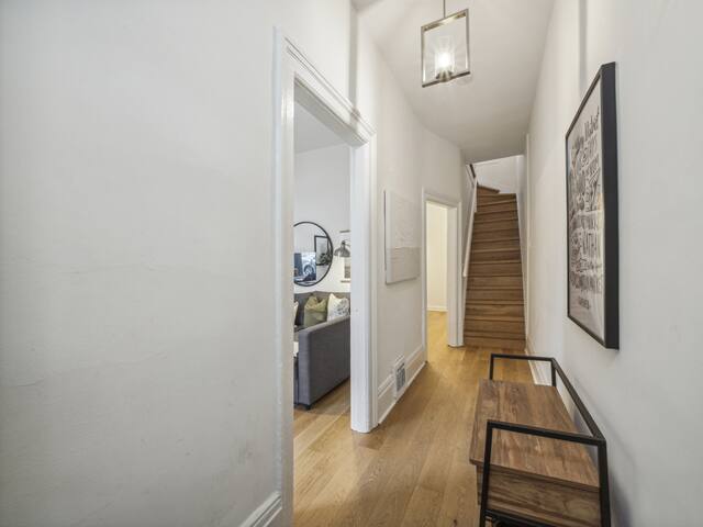 Historic Modern Home – Distillery/Design District gallery image 3