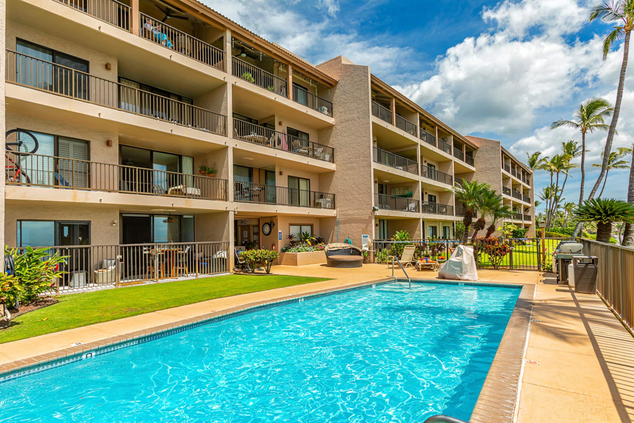Condo in Wailuku · ★4.9 · 2 bedrooms · 4 beds · 2 shared baths - Image 40