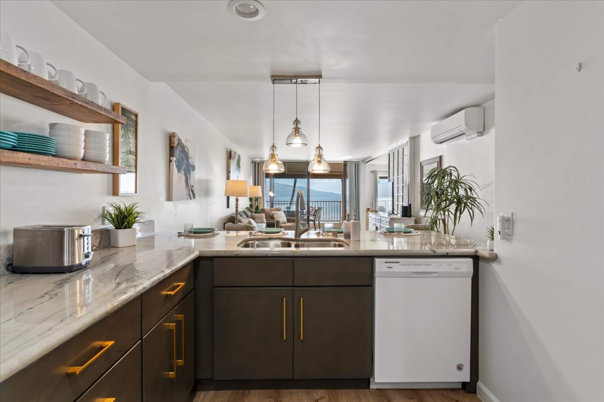 Condo in Wailuku · ★4.9 · 2 bedrooms · 4 beds · 2 shared baths - Image 28