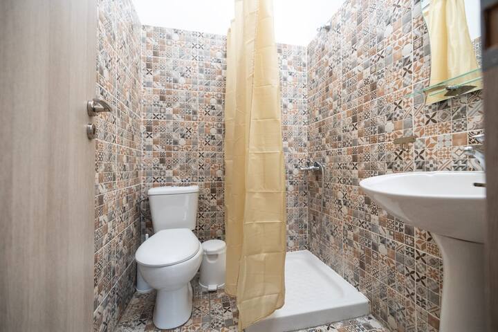 Egnatia Central Spacious 3 Bd Apt in Thessaloniki gallery image 5