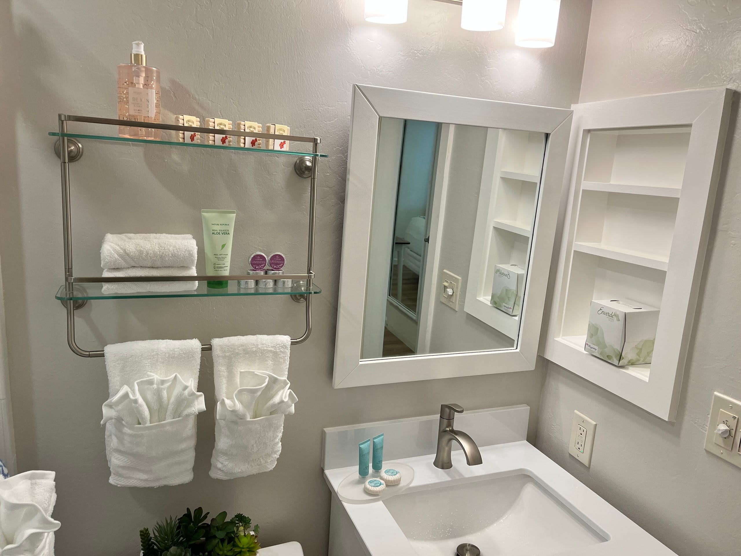 Condo in Lihue · ★4.86 · 1 bedroom · 1 bed · 1 bath - Image 20