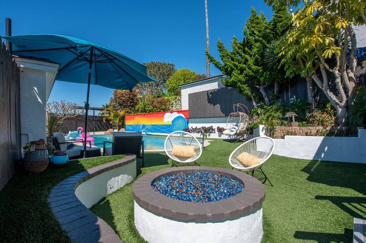 Stunning Paradise Villa: Pool–Game Room–WOW! gallery image 5