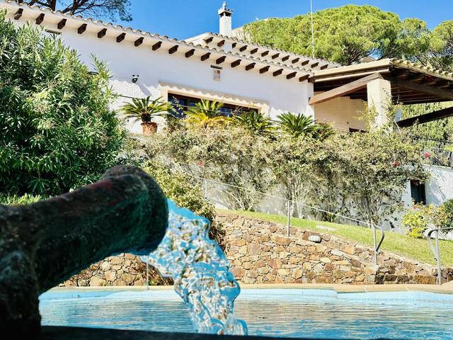 Maset CostaBravaSi – with pool, views, parking gallery image 3